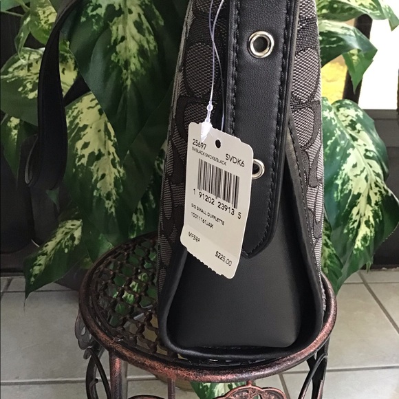 Coach Signature Dufflette w Black Leather Trim - Picture 4 of 7